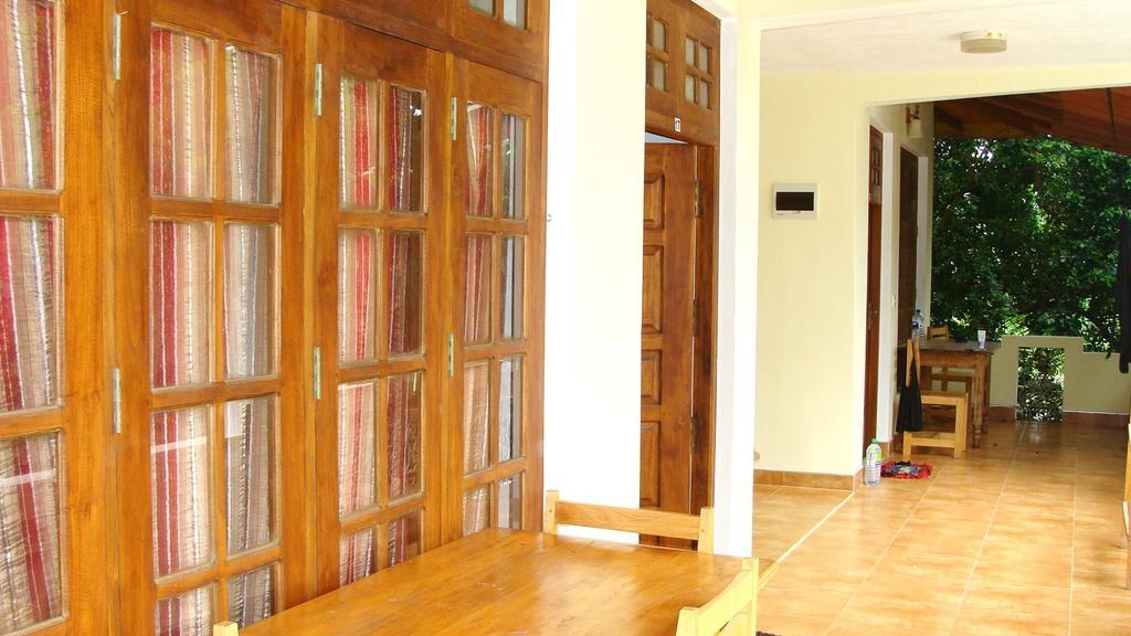 Rupa'S Hotel Аругам Номер фото