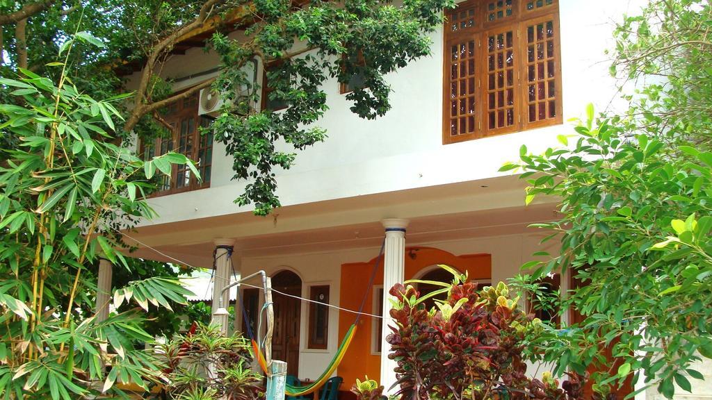 Rupa'S Hotel Аругам Номер фото
