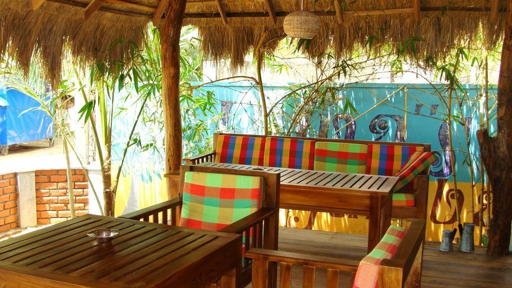 Rupa'S Hotel Аругам Экстерьер фото