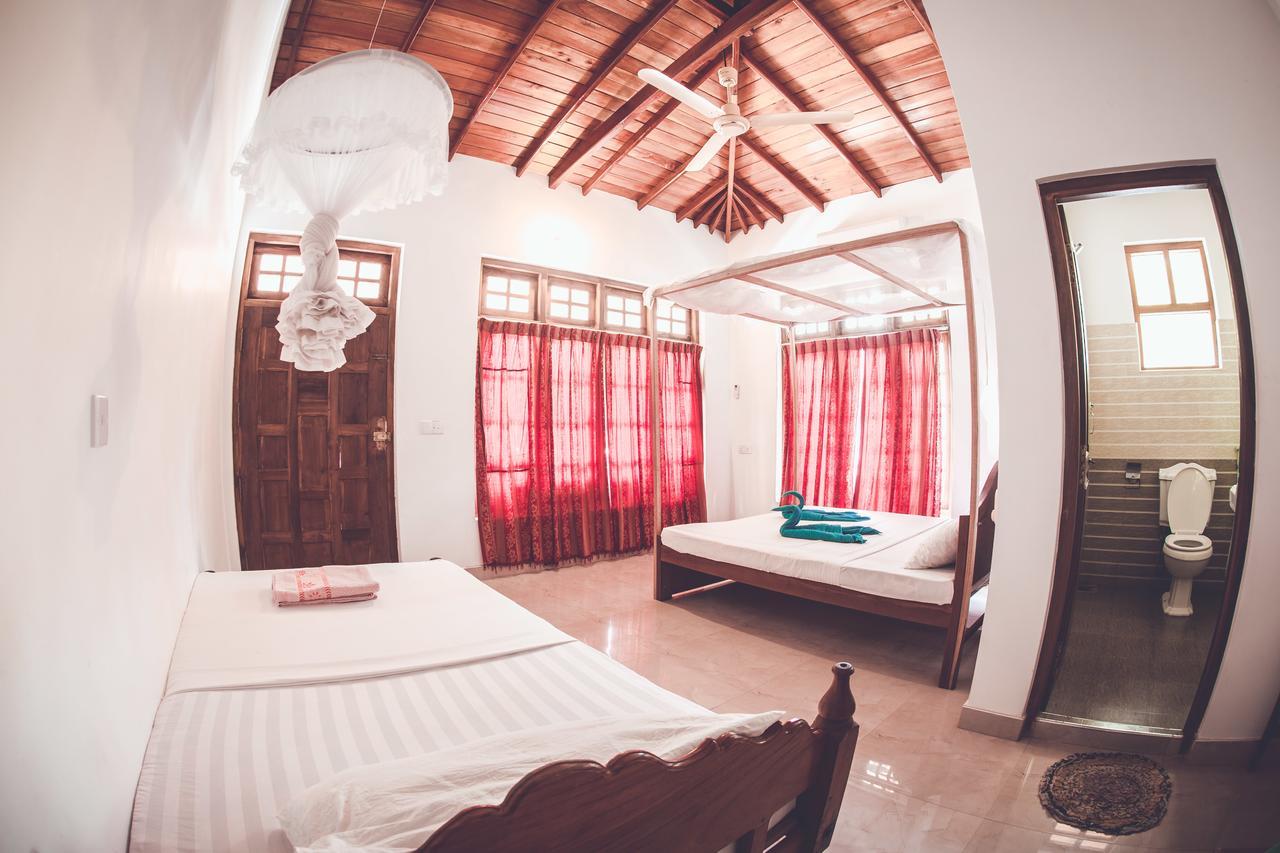 Rupa'S Hotel Аругам Экстерьер фото
