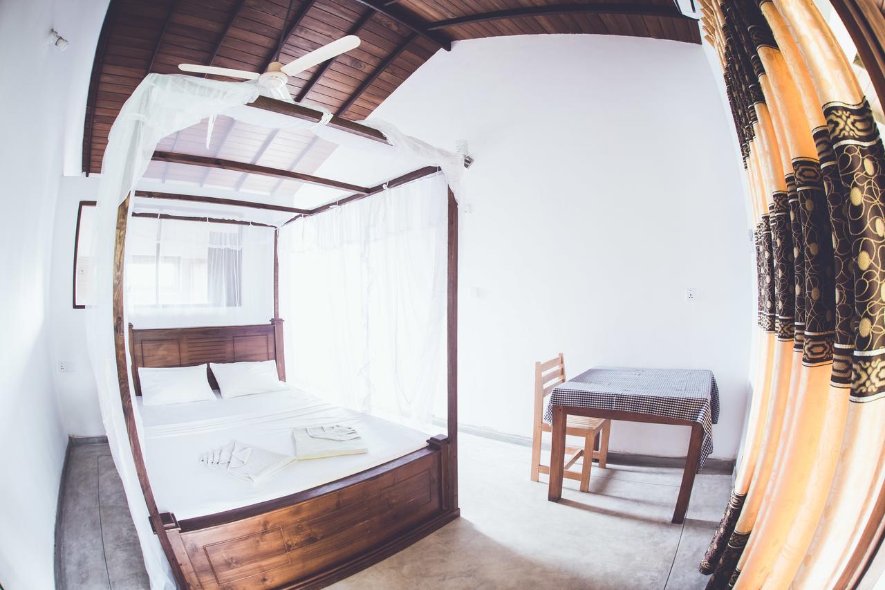 Rupa'S Hotel Аругам Экстерьер фото